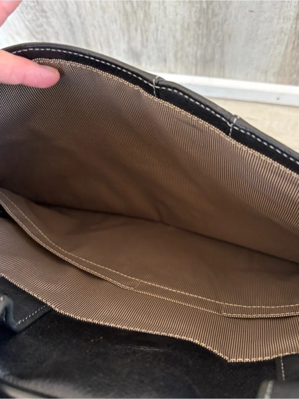 Johnston & Murphy black leather briefcase Messenger Bag Men’s Crossbody Euc